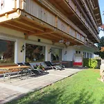 Seelos 4*