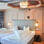 Seelos 4*