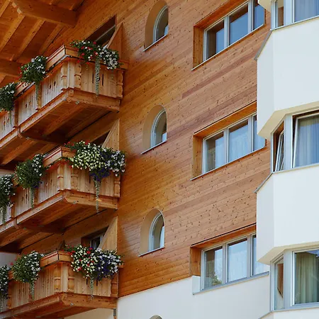 Seelos Hotel 4*